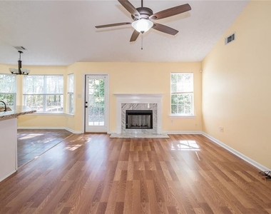 118 Jimmy Reynolds Drive - Photo Thumbnail 2
