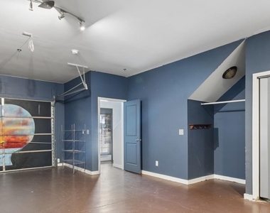 238 Walker Street - Photo Thumbnail 4