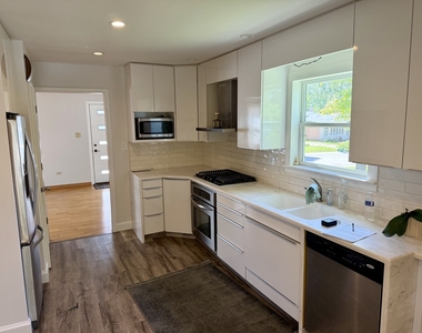 700 Mccarthy Street - Photo Thumbnail 4