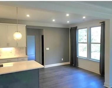 1640 Brannon Heard Lane - Photo Thumbnail 11