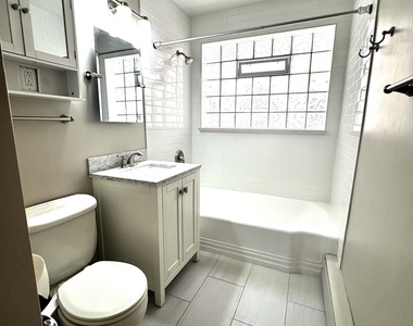 5870 N Elston Avenue - Photo Thumbnail 11