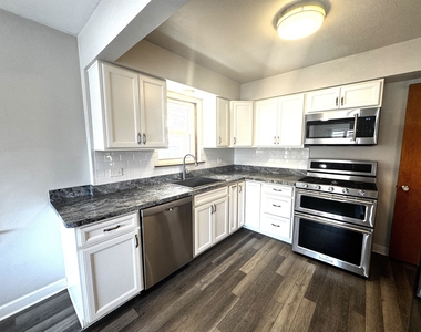 5870 N Elston Avenue - Photo Thumbnail 21