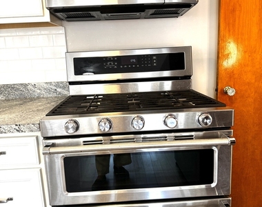 5870 N Elston Avenue - Photo Thumbnail 23