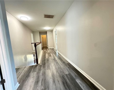 4465 Ambassador Way - Photo Thumbnail 10