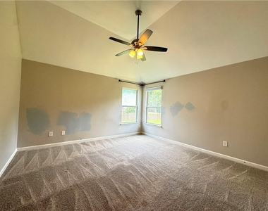 4465 Ambassador Way - Photo Thumbnail 15
