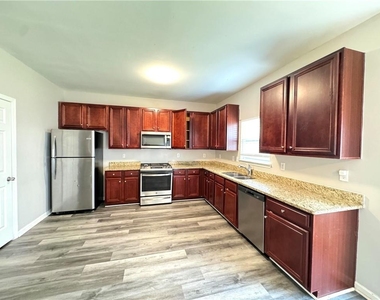 4465 Ambassador Way - Photo Thumbnail 9