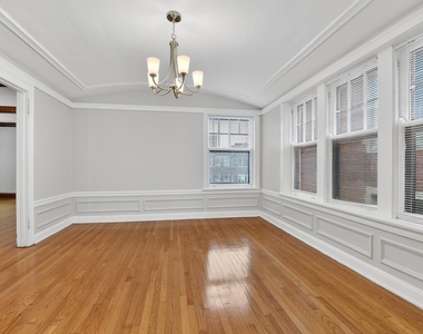 6815 S Crandon Avenue - Photo Thumbnail 5