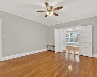 6815 S Crandon Avenue - Photo Thumbnail 11