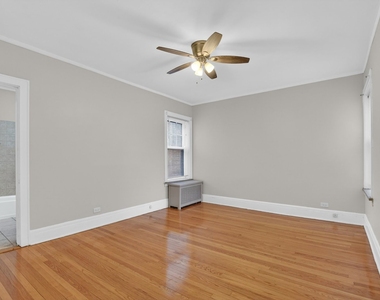 6815 S Crandon Avenue - Photo Thumbnail 17