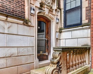 6815 S Crandon Avenue - Photo Thumbnail 2