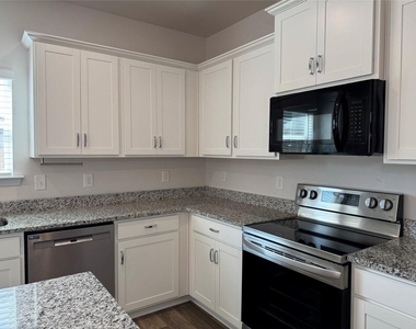 4 Bennett Way Se - Photo Thumbnail 13