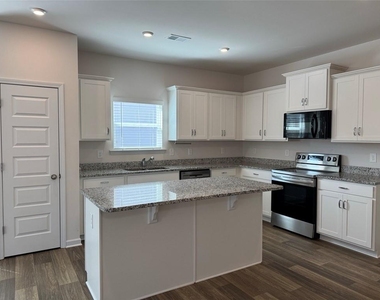 4 Bennett Way Se - Photo Thumbnail 14