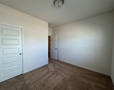 4 Bennett Way Se - Photo Thumbnail 8