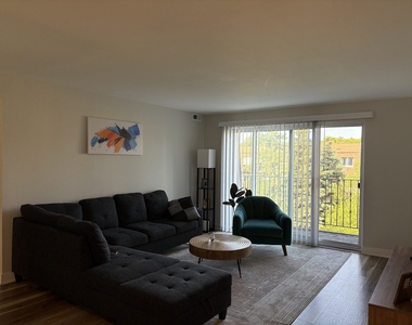 9439 Bay Colony Drive - Photo Thumbnail 1