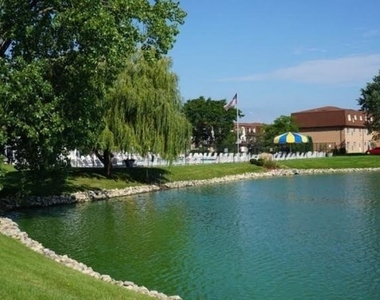 9439 Bay Colony Drive - Photo Thumbnail 14