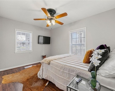 954 Fern Avenue Se - Photo Thumbnail 13