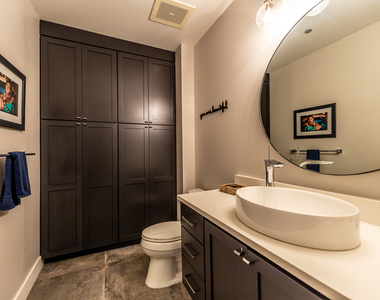 720 N Larrabee Street - Photo Thumbnail 21