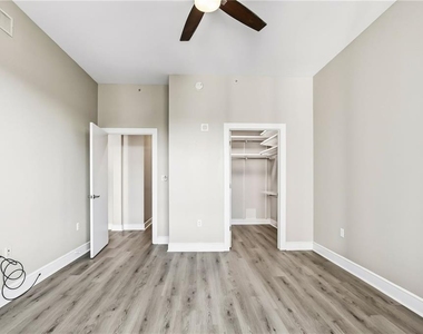 222 12th Street Ne - Photo Thumbnail 8