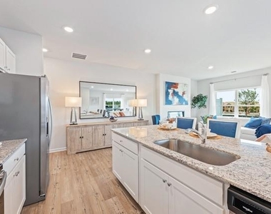 37 Founders Drive - Photo Thumbnail 6