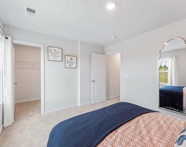 37 Founders Drive - Photo Thumbnail 13