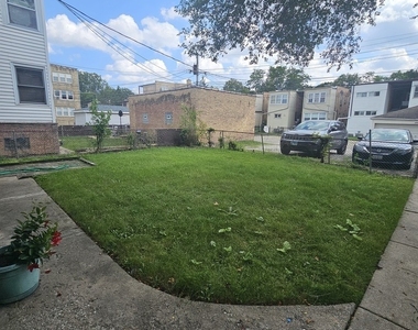 4933 Louise Street - Photo Thumbnail 15