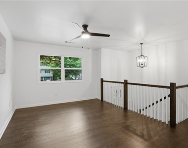 3270 Belfort Road Se - Photo Thumbnail 8