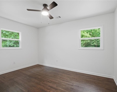 3270 Belfort Road Se - Photo Thumbnail 17
