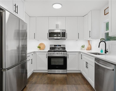 3270 Belfort Road Se - Photo Thumbnail 1