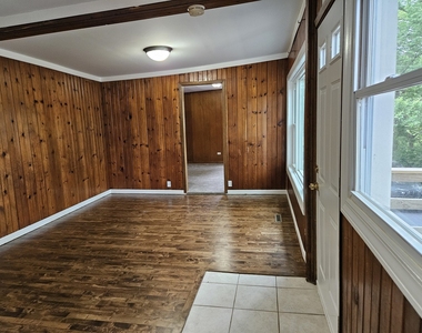 16 Riverview Street - Photo Thumbnail 4