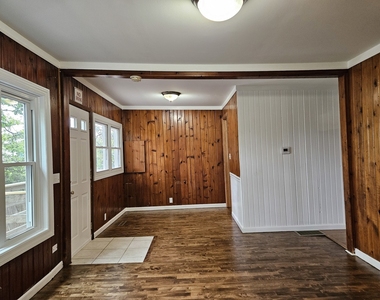 16 Riverview Street - Photo Thumbnail 5