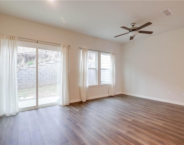 116 Cedar Lane - Photo Thumbnail 8