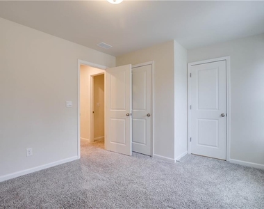 116 Cedar Lane - Photo Thumbnail 12