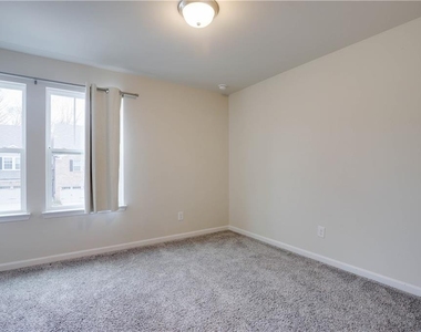 116 Cedar Lane - Photo Thumbnail 11