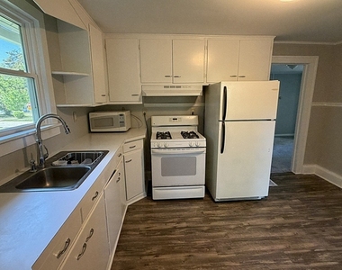 515 State Street - Photo Thumbnail 10