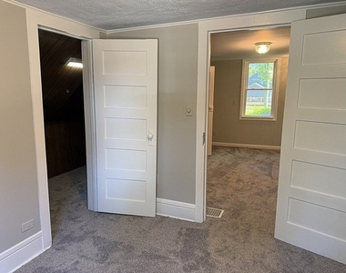 515 State Street - Photo Thumbnail 18