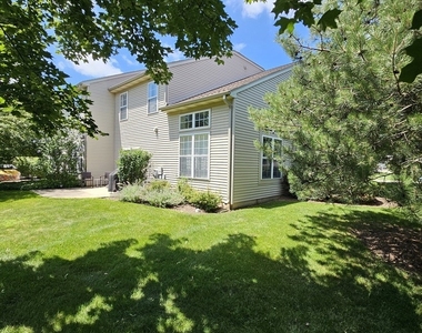 749 Dillon Court - Photo Thumbnail 18