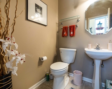 749 Dillon Court - Photo Thumbnail 7