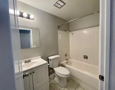 168 Farm Gate Lane - Photo Thumbnail 4