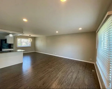 168 Farm Gate Lane - Photo Thumbnail 1