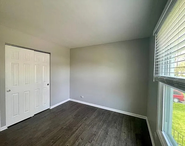 168 Farm Gate Lane - Photo Thumbnail 6