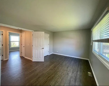 168 Farm Gate Lane - Photo Thumbnail 10