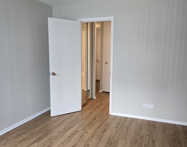 400 E Randolph Street - Photo Thumbnail 6