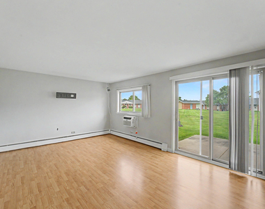 1557 Jill Court - Photo Thumbnail 3