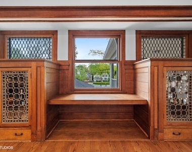 1217 Ridge Avenue - Photo Thumbnail 10
