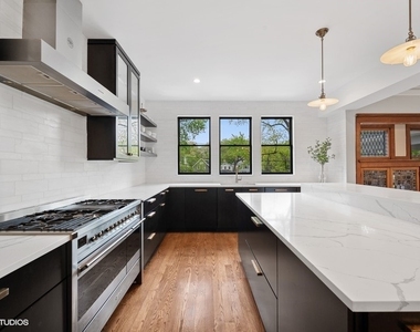 1217 Ridge Avenue - Photo Thumbnail 6