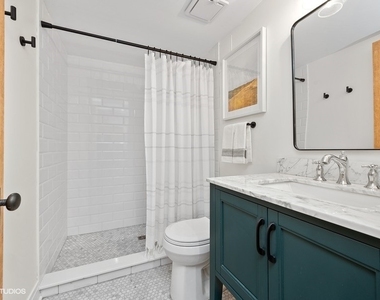 1217 Ridge Avenue - Photo Thumbnail 29