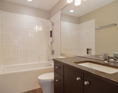 2365 N Wayne Avenue - Photo Thumbnail 11