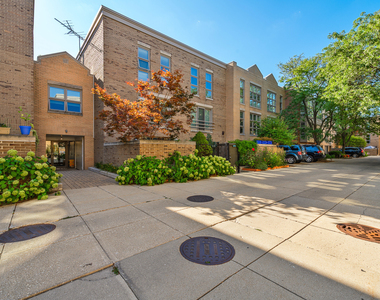 2365 N Wayne Avenue - Photo Thumbnail 16