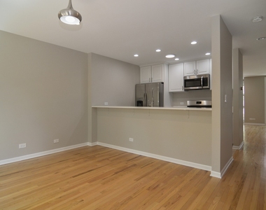 2365 N Wayne Avenue - Photo Thumbnail 19