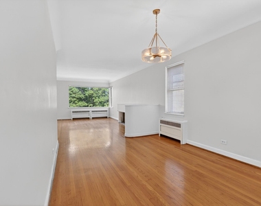 11207 S Emerald Avenue - Photo Thumbnail 7